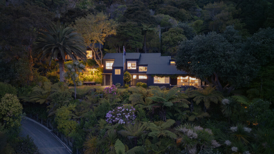 Canopy Camping Escapes