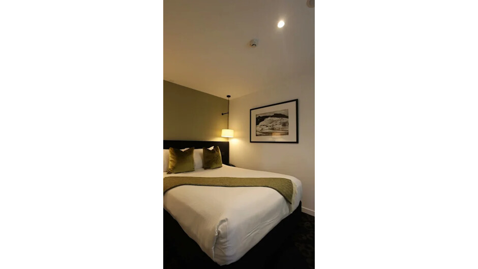 Enjoy the videos and music that you love, upload original content and share it all with friends, family and the world on YouTube.