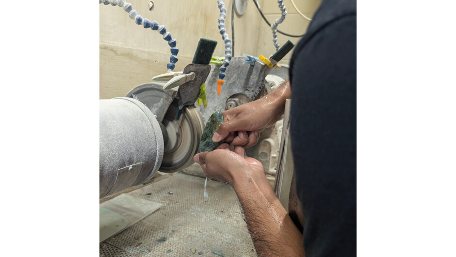 Carve Your Own =- shaping Pounamu