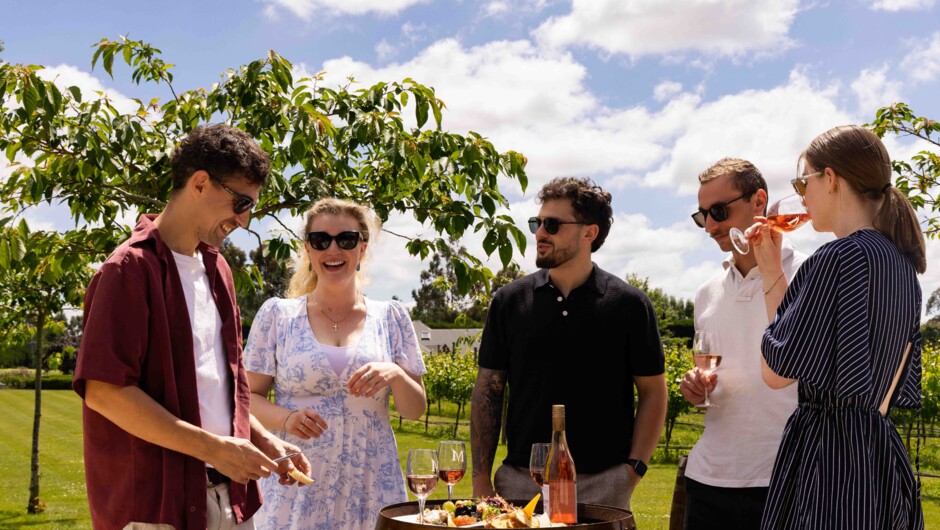 Pétanque, Pinot &amp; Platter