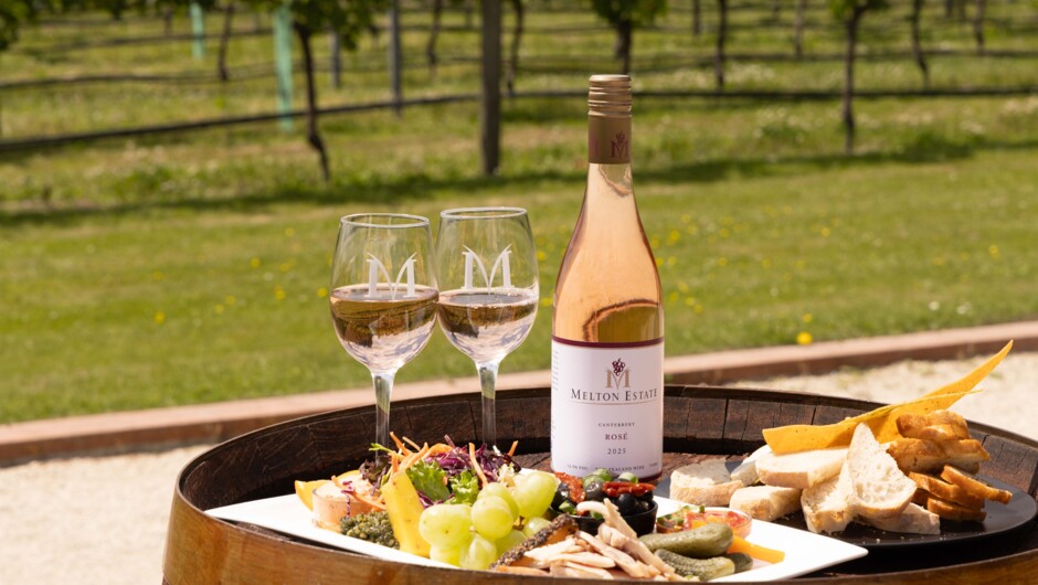 Pétanque, Pinot &amp; Platter