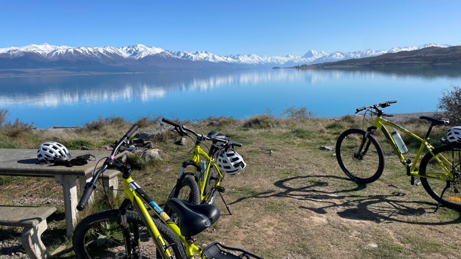 Taking a break at the head of Lake Pukaki on the Alps 2 Ocean Trail