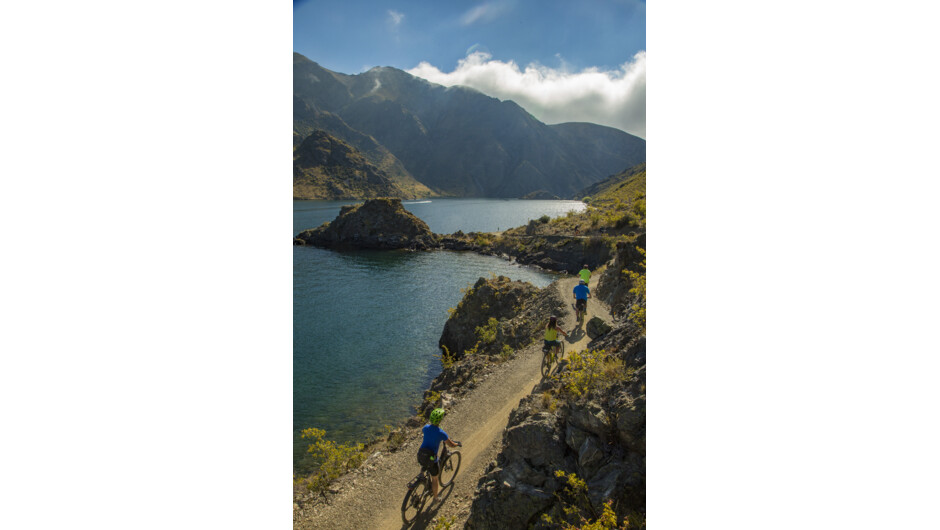 Cycling the newest section of the Alps 2 Ocean around Lake Benmore
