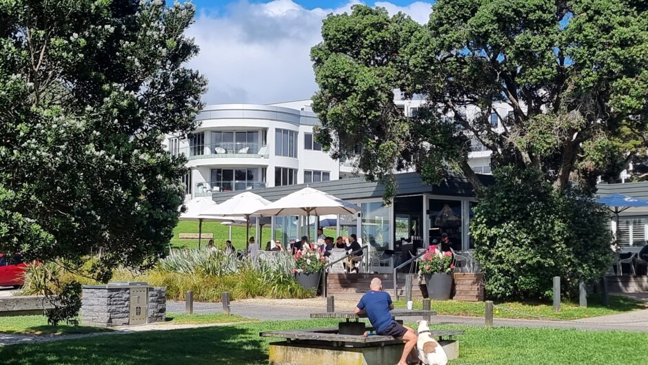 Coffee stop Takapuna Beach