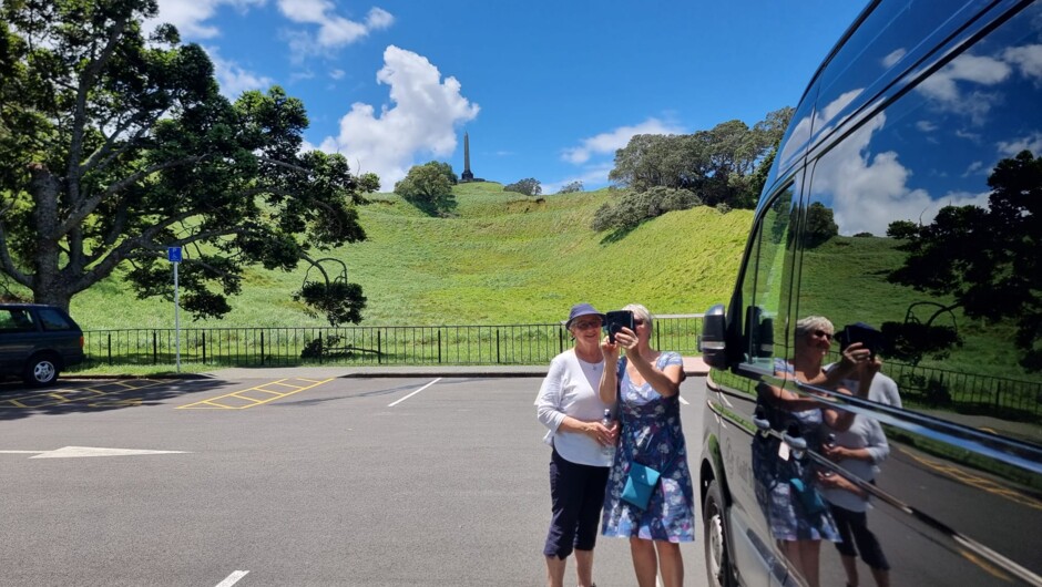Selfie with Maungakiekie (One Tree Hill) in the background