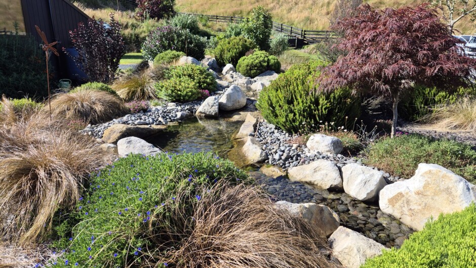 Water feature garden