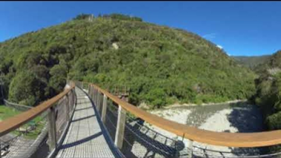 3D Bridge - Experience being on the dam bridge at the Sanctuary