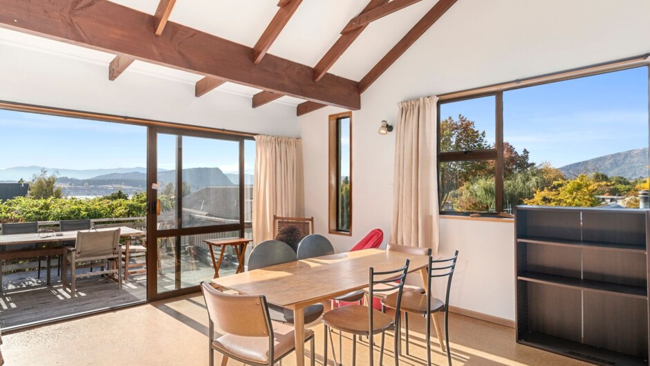 Goodall Crib - Wānaka Holiday Home