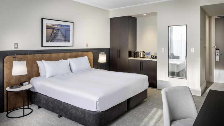 Newly Refresh King Guestroom Plus