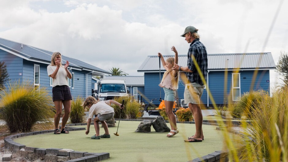 Mini Golf | Tasman Holiday Parks - Miranda