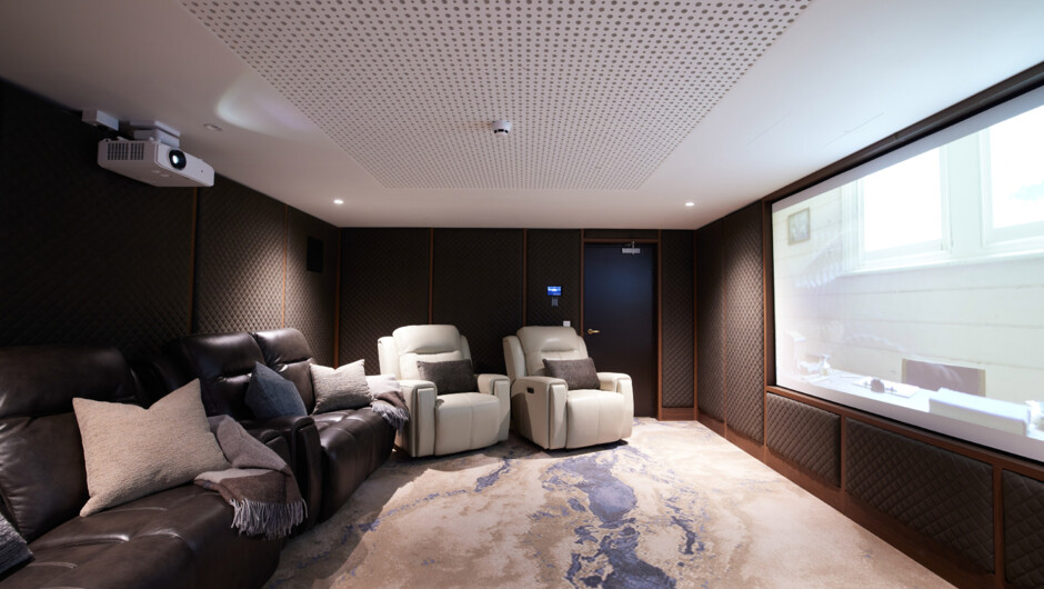 Coronet Ridge Resort Movie Room
