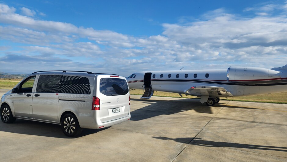 Step off your Jet Charter into your awaiting luxury transport