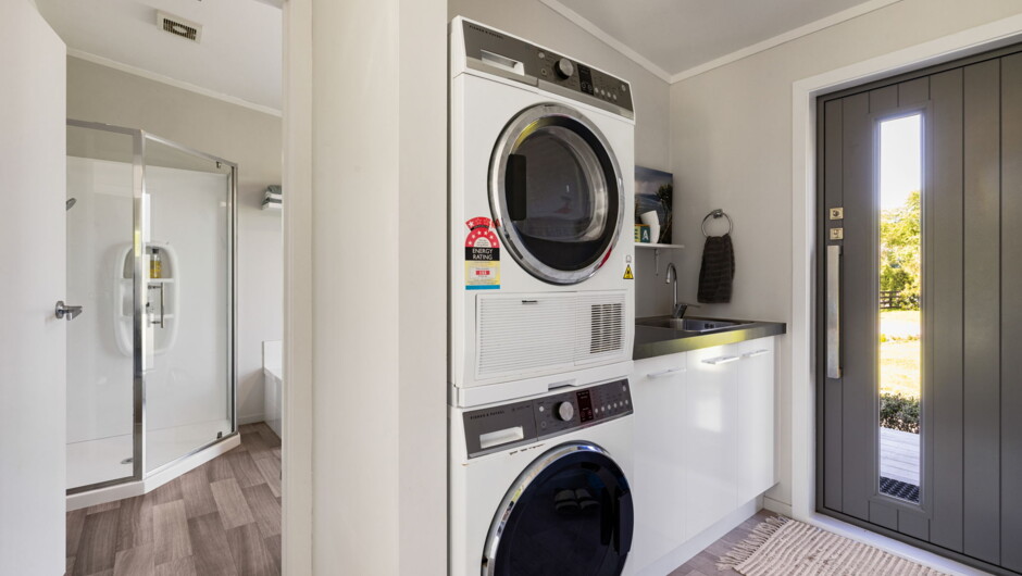 full laundry - washing machine, dryer &amp; full laundry sink