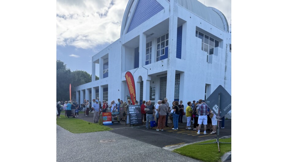 Meeting point at Red Flag