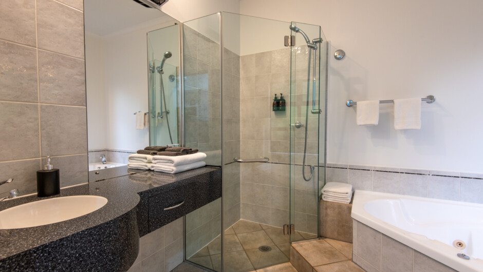 Bathroom (all room types)