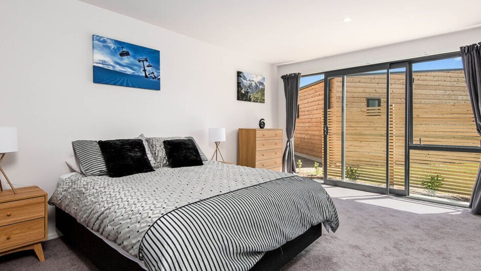 The Place To Be - Wānaka Holiday Home