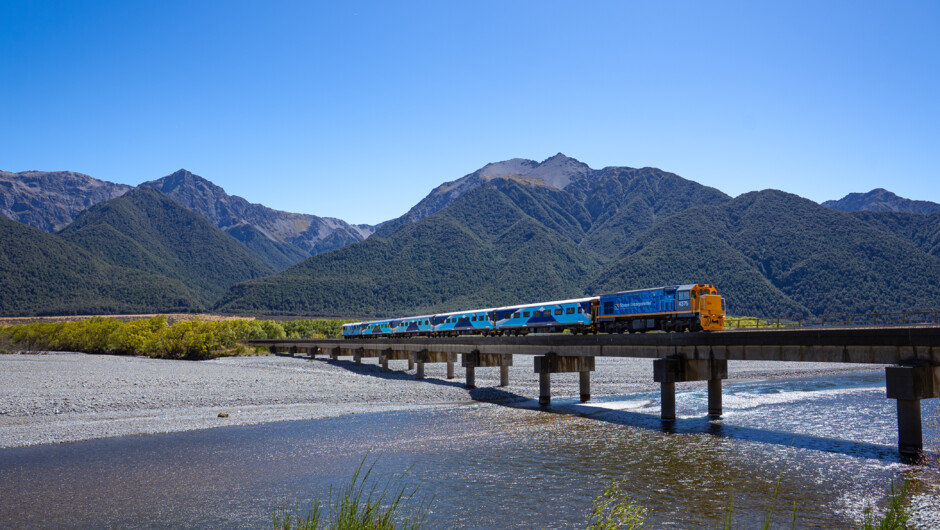The Mountaineer Train