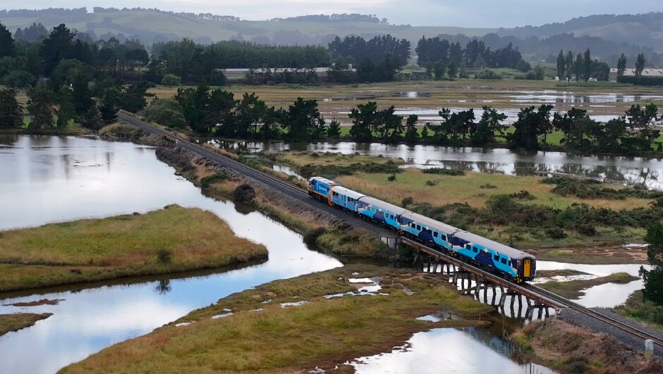 The Mainlander Train