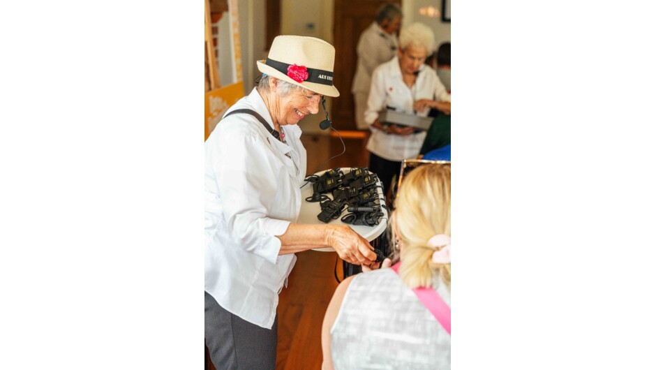 Art Deco Walking Tour Guides