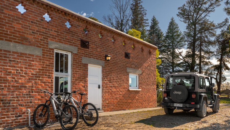 Easy 24 / 7 access via keyless backdoor entry