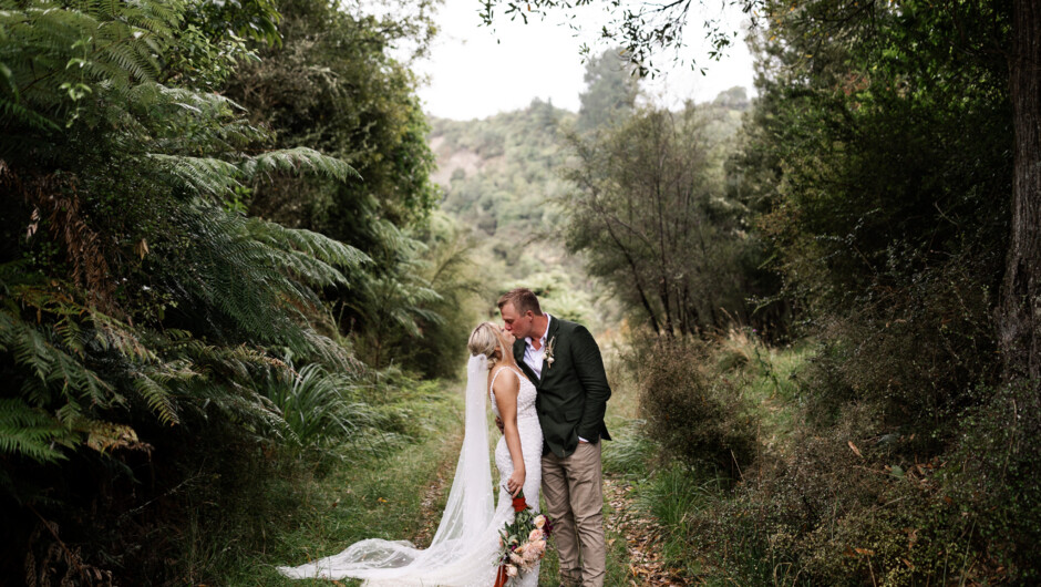 Celebrating love at Makoura Lodge wedding venue