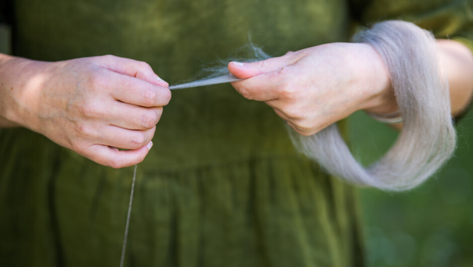 Annie Mackenzie spinning yarn