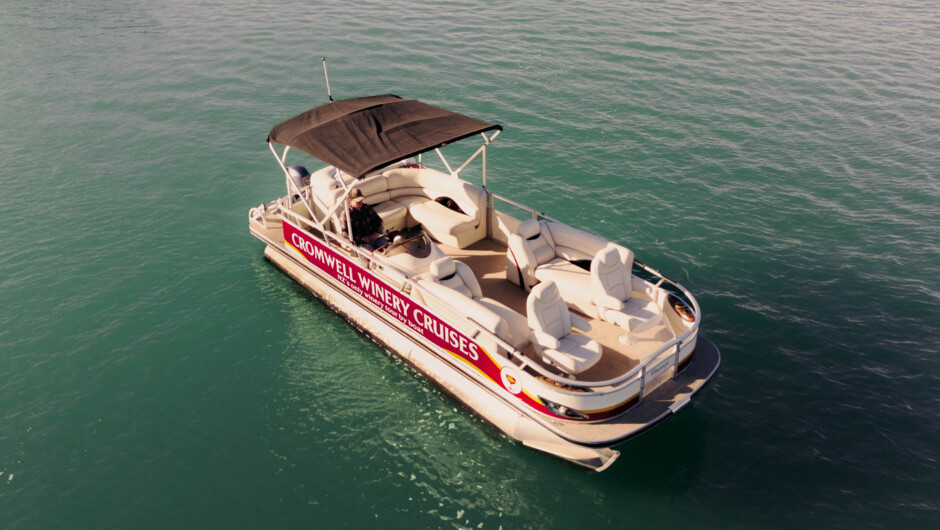 Overhead view of vessel