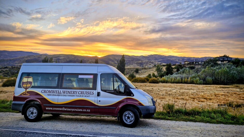 Bannockburn sunrise with our shuttle