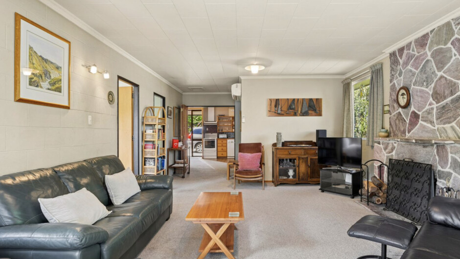 Lakeside Serenity - Wānaka Holiday Home