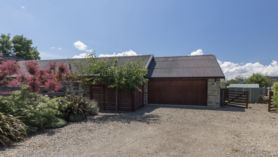 Modern Cottage Charm - Albert Town near Wānaka