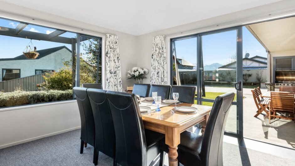 Mount Iron Magic - Wānaka Holiday Home