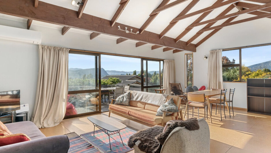 Goodall Crib - Wānaka Holiday Home