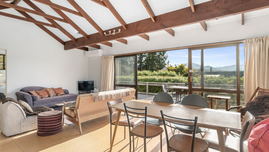 Goodall Crib - Wānaka Holiday Home