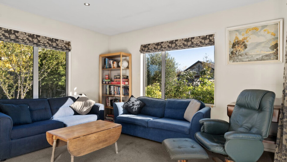 Hikuwai Family Retreat - Albert Town Holiday Home