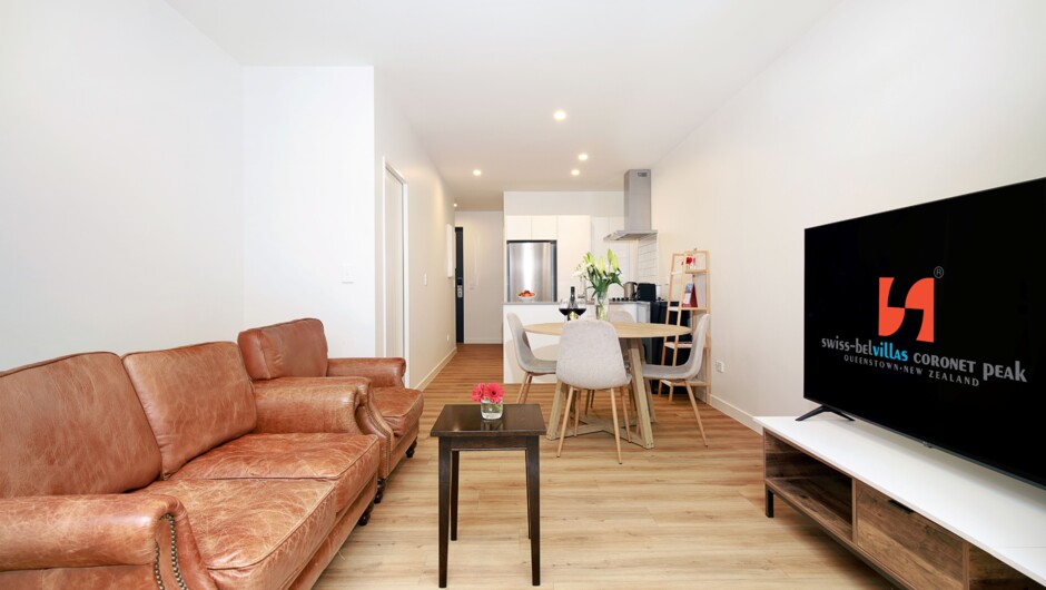 Two Bedroom Apartment - Fully equipped kitchen, washing machine &amp; dryer