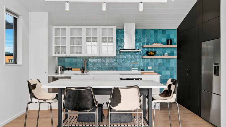 Bull Ridge Escape - Wānaka Holiday Home