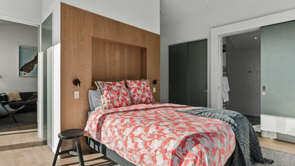 Bull Ridge Escape - Wānaka Holiday Home