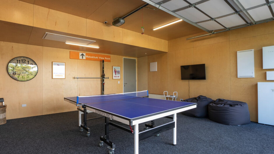 Bull Ridge Escape - Wānaka Holiday Home