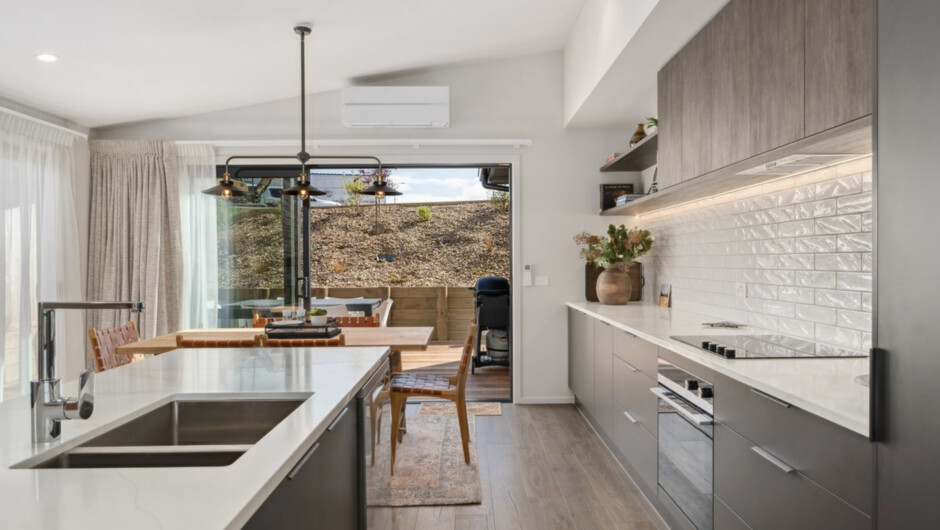 86 on Kirimoko - Wānaka Holiday Home