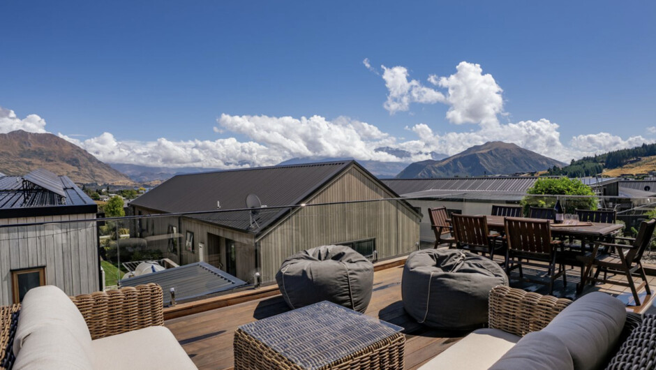 Peak Retreat - Wānaka Holiday Home