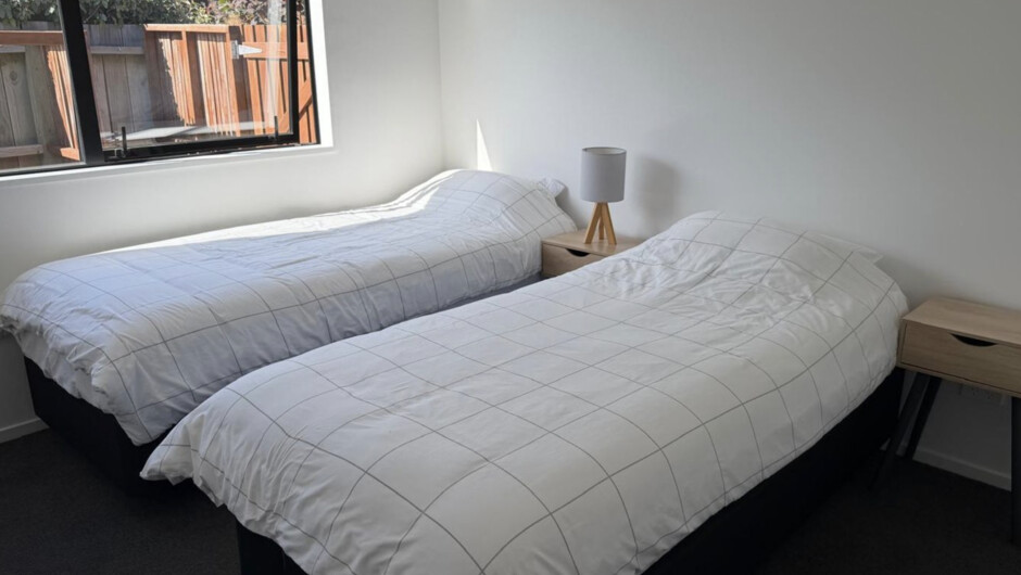 Northlake Hideaway - Wānaka Holiday Home