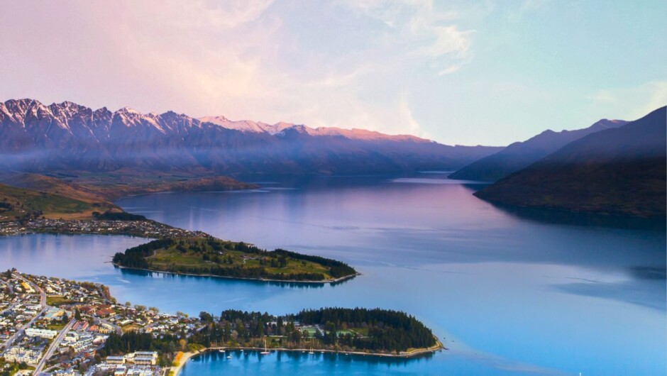 Discover the beauty of Queenstown