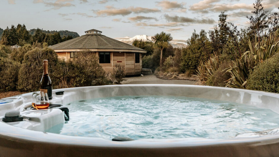 Kaho - Ohakune Holiday Home with Spa