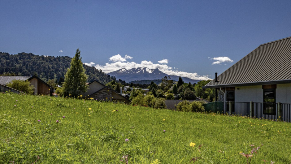 Grand Lodge - Ohakune Holiday Home