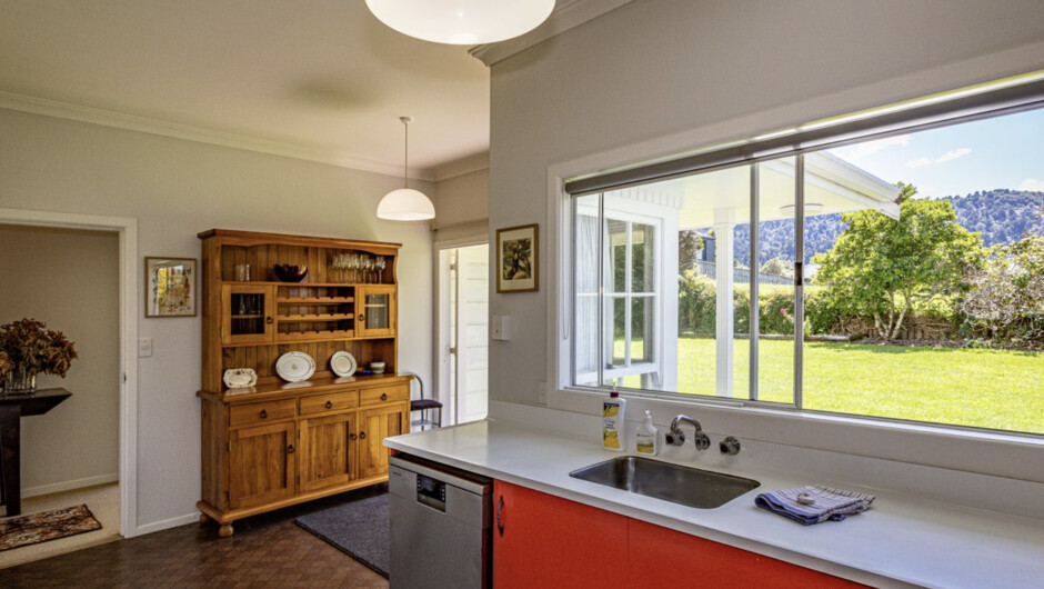 Grand Lodge - Ohakune Holiday Home