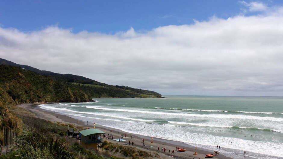 Raglan Ngaranui Surf Beach Tour
