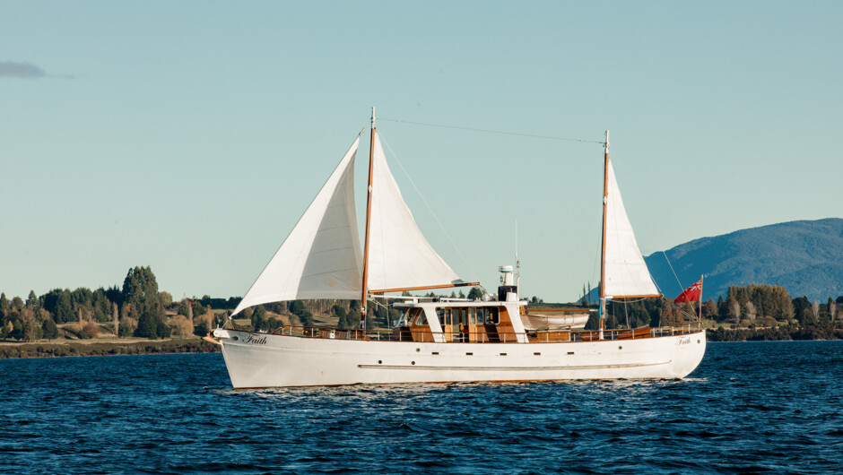 Faith sailing in Te Anau basin