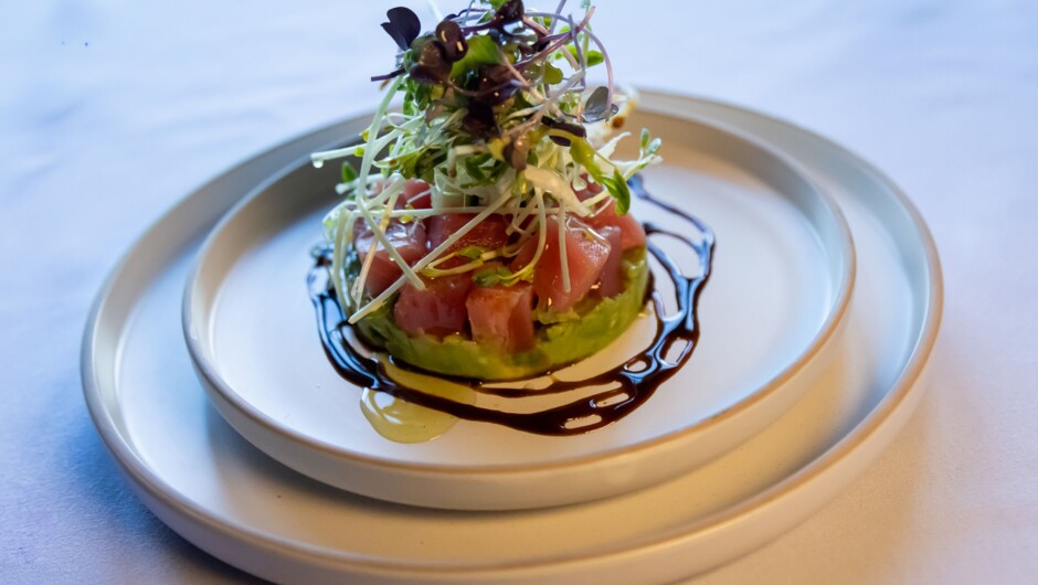 A celebration of fresh regional produce, Ika Romesco reflects The Sands’ contemporary culinary style and seasonal approach to dining.