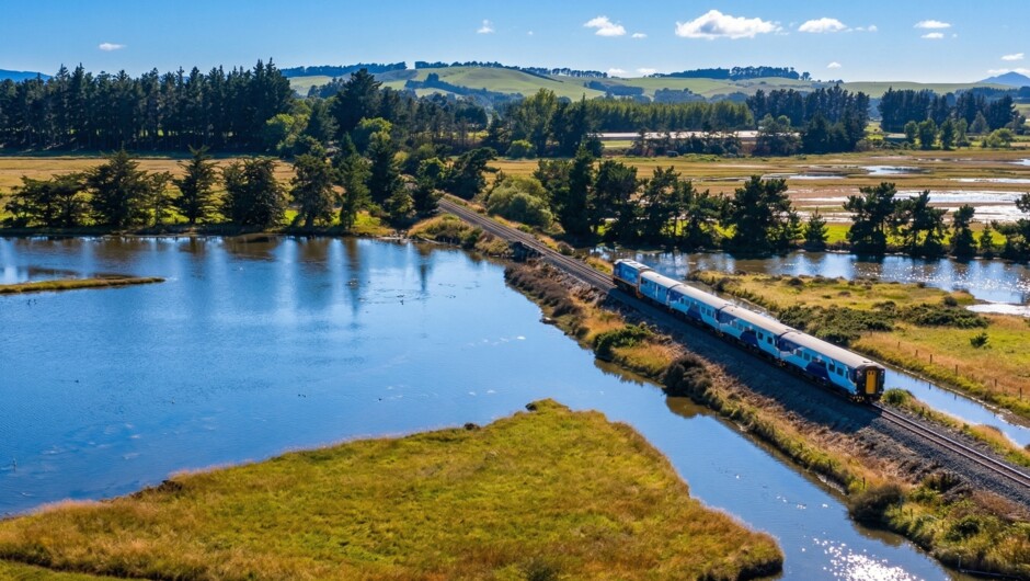 The Mainlander Train