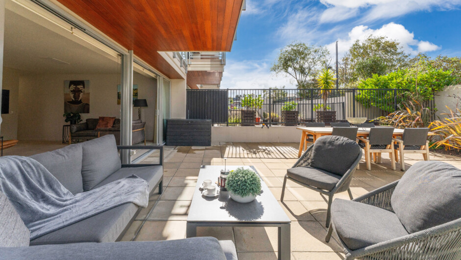 Roberts Street Retreat